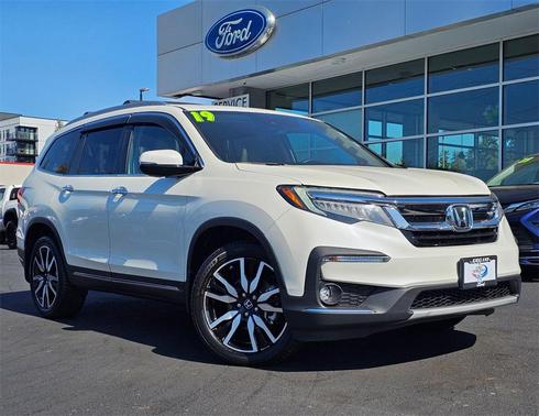 2019 Honda Pilot Touring 8-Passenger
