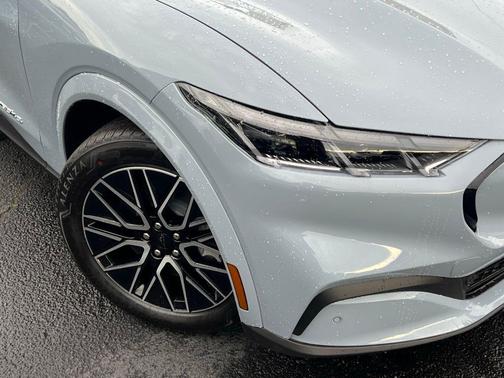 Glacier Gray Metallic TriCoat 2026 Ford Mustang Mach-E Premium