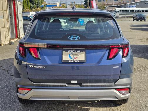 2025 Hyundai TUCSON SE