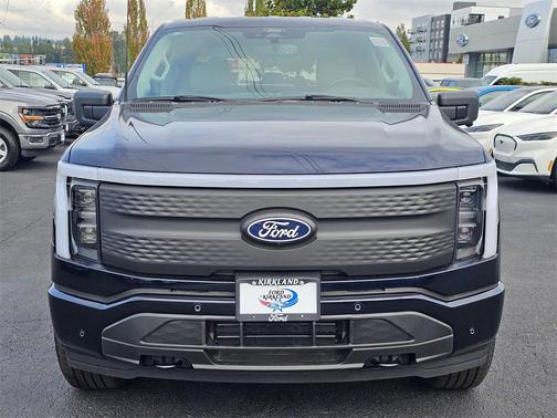 2025 Ford F-150 Lightning Flash
