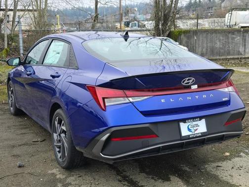 2025 Hyundai ELANTRA Sport