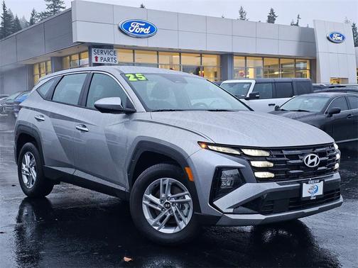2025 Hyundai TUCSON SE
