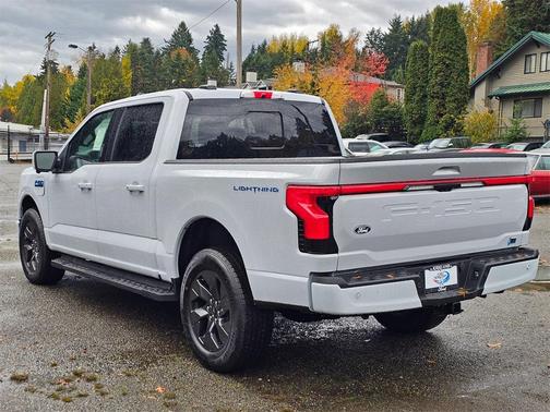 2025 Ford F-150 Lightning LARIAT