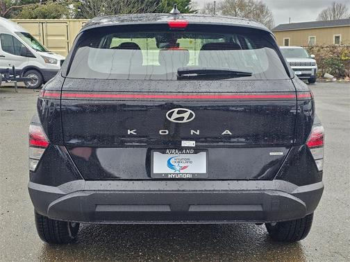 2025 Hyundai KONA SE