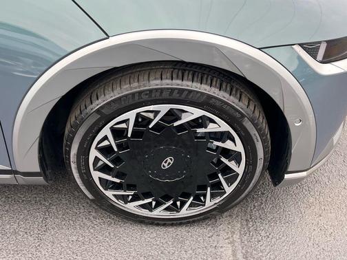 2024 Hyundai IONIQ 5 Limited