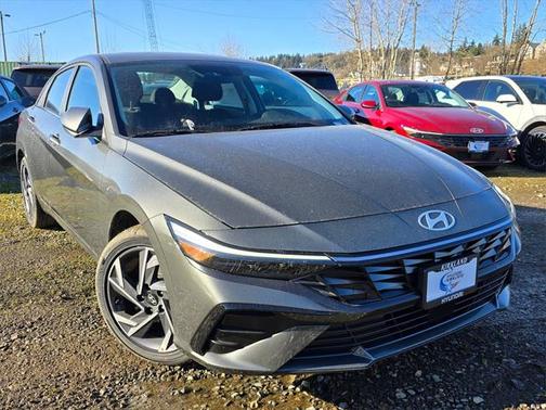 2025 Hyundai ELANTRA SEL
