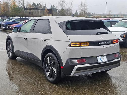 2026 Hyundai IONIQ 5 SE Standard Range