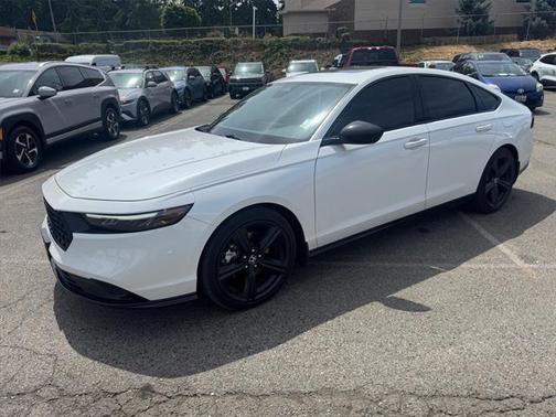 2023 Honda Accord Hybrid Base