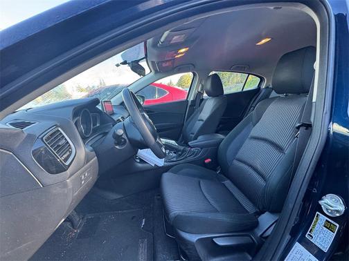 2016 Mazda Mazda3 i Sport
