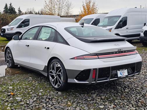 2025 Hyundai IONIQ 6 SEL