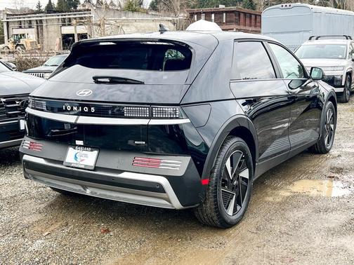 2026 Hyundai IONIQ 5 SE