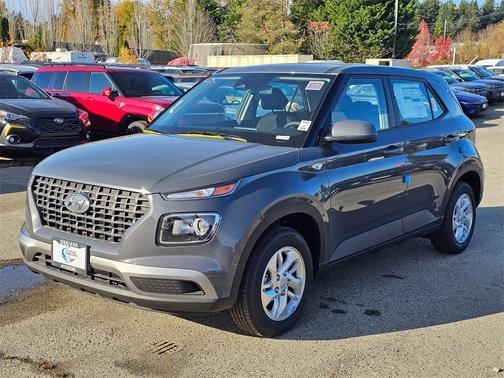 2025 Hyundai VENUE SE