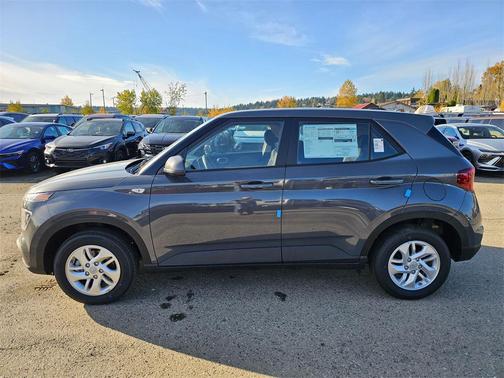 2025 Hyundai VENUE SE