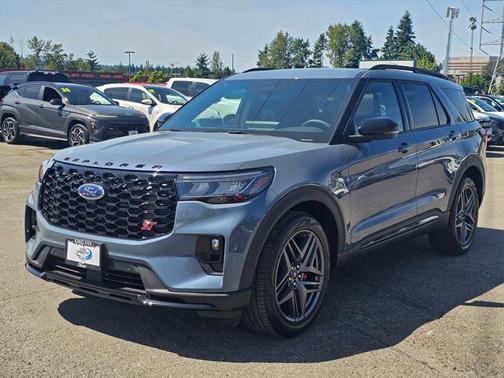 2025 Ford Explorer ST