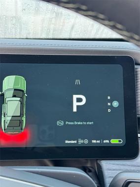 2025 Rivian R1S Adventure