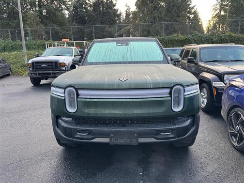 2025 Rivian R1S Adventure
