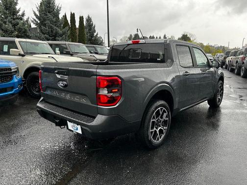 Carbonized Gray Metallic 2026 Ford Maverick Lariat