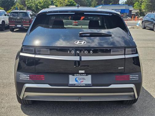2025 Hyundai IONIQ 5 SE