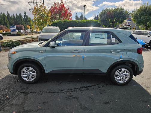 2025 Hyundai VENUE SE