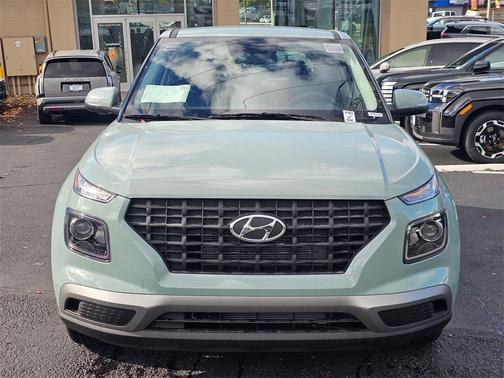 2025 Hyundai VENUE SE