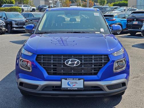 2025 Hyundai VENUE SE