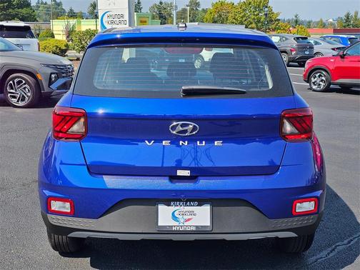 2025 Hyundai VENUE SE