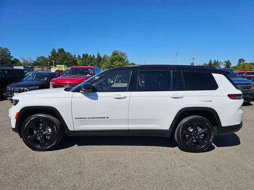 2023 Jeep Grand Cherokee L Altitude