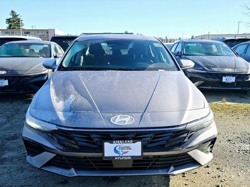 2025 Hyundai ELANTRA SEL