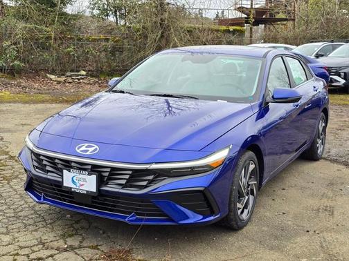 2025 Hyundai ELANTRA Limited