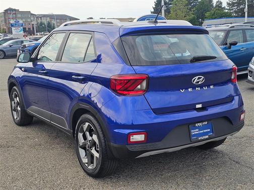 2024 Hyundai VENUE SEL
