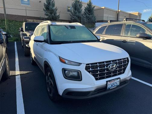 2022 Hyundai VENUE SEL