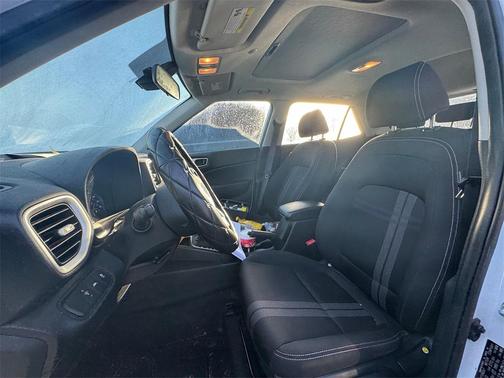 2022 Hyundai VENUE SEL