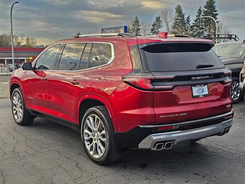 2025 GMC Acadia Denali