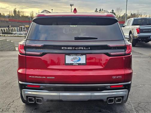 2025 GMC Acadia Denali