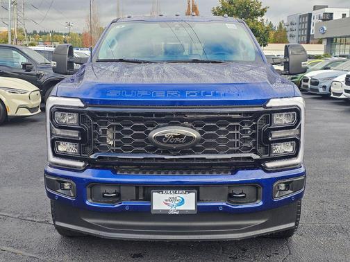 E9 2026 Ford F-350 Lariat