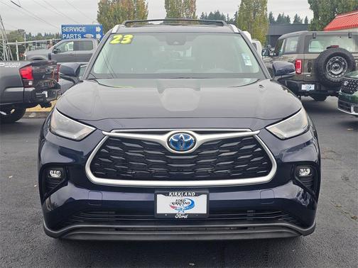 2023 Toyota Highlander Hybrid XLE