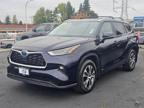 2023 Toyota Highlander Hybrid XLE