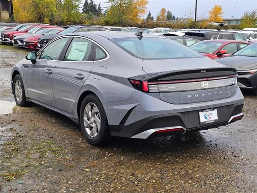 2026 Hyundai SONATA SE