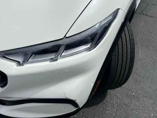Star White Metallic Tri-Coat 2023 Ford Mustang Mach-E Premium
