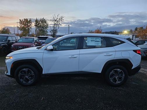2026 Hyundai TUCSON Hybrid Blue SE