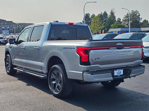 2025 Ford F-150 Lightning LARIAT