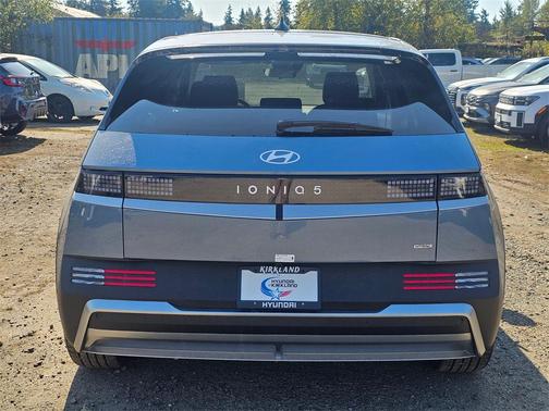 2025 Hyundai IONIQ 5 SE