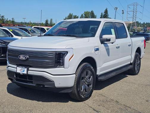 2025 Ford F-150 Lightning LARIAT
