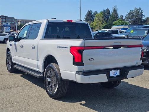 2025 Ford F-150 Lightning LARIAT