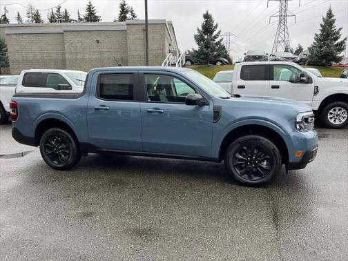 Azure Gray Metallic Tri-Coat 2024 Ford Maverick Lariat
