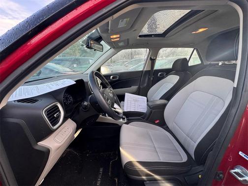 2022 Hyundai VENUE SEL