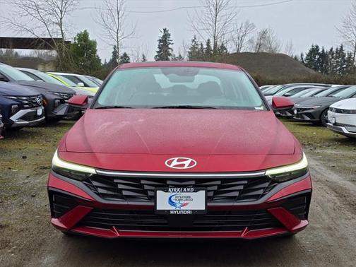 2025 Hyundai ELANTRA SEL