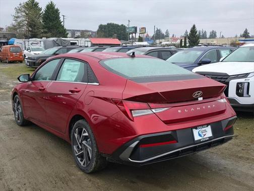 2025 Hyundai ELANTRA SEL