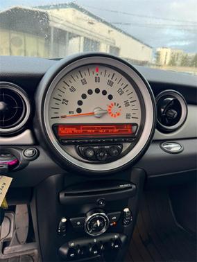 2011 MINI Cooper S Base