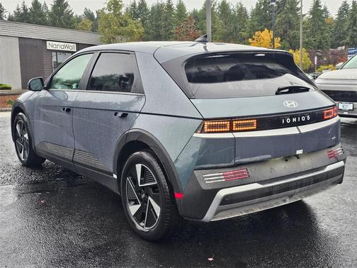 2025 Hyundai IONIQ 5 SE